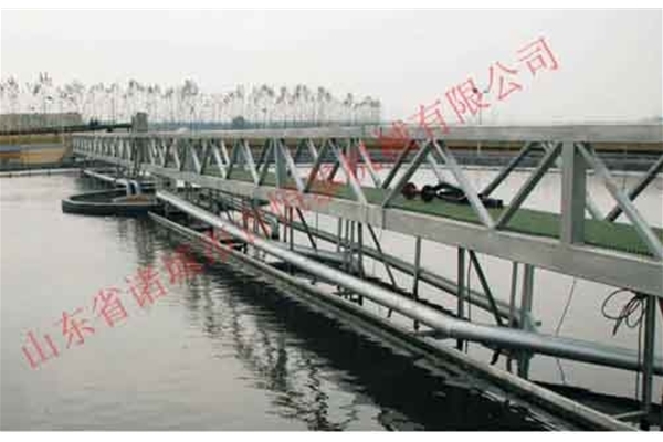 周邊傳動刮泥機(jī)